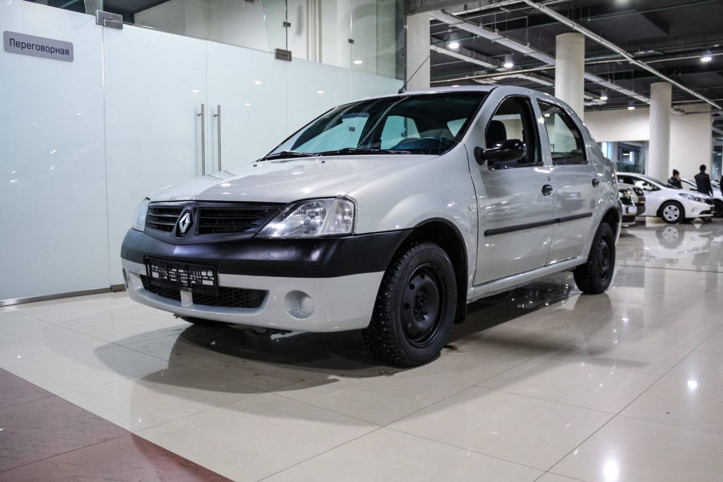 Купить Logan с пробегом