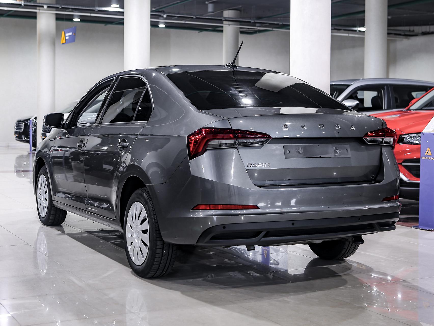 Купить Rapid с пробегом